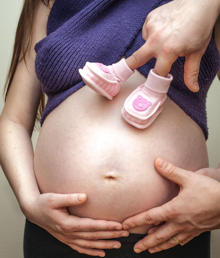Pekné bruško, obrázok k téme celulitída v tehotenstve 