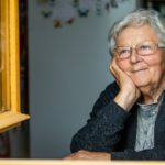 Stará pani v okne - Foto k článku: Recepty starej mamy na imunitu