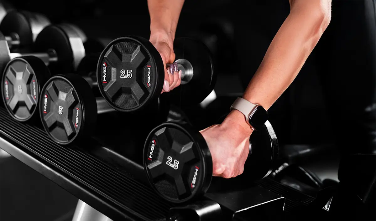 Ako poskladať domáci silový priestor tak, aby mal pevný základ, prirodzený rytmus a miesto pre dlhodobý rast 13 cinky set